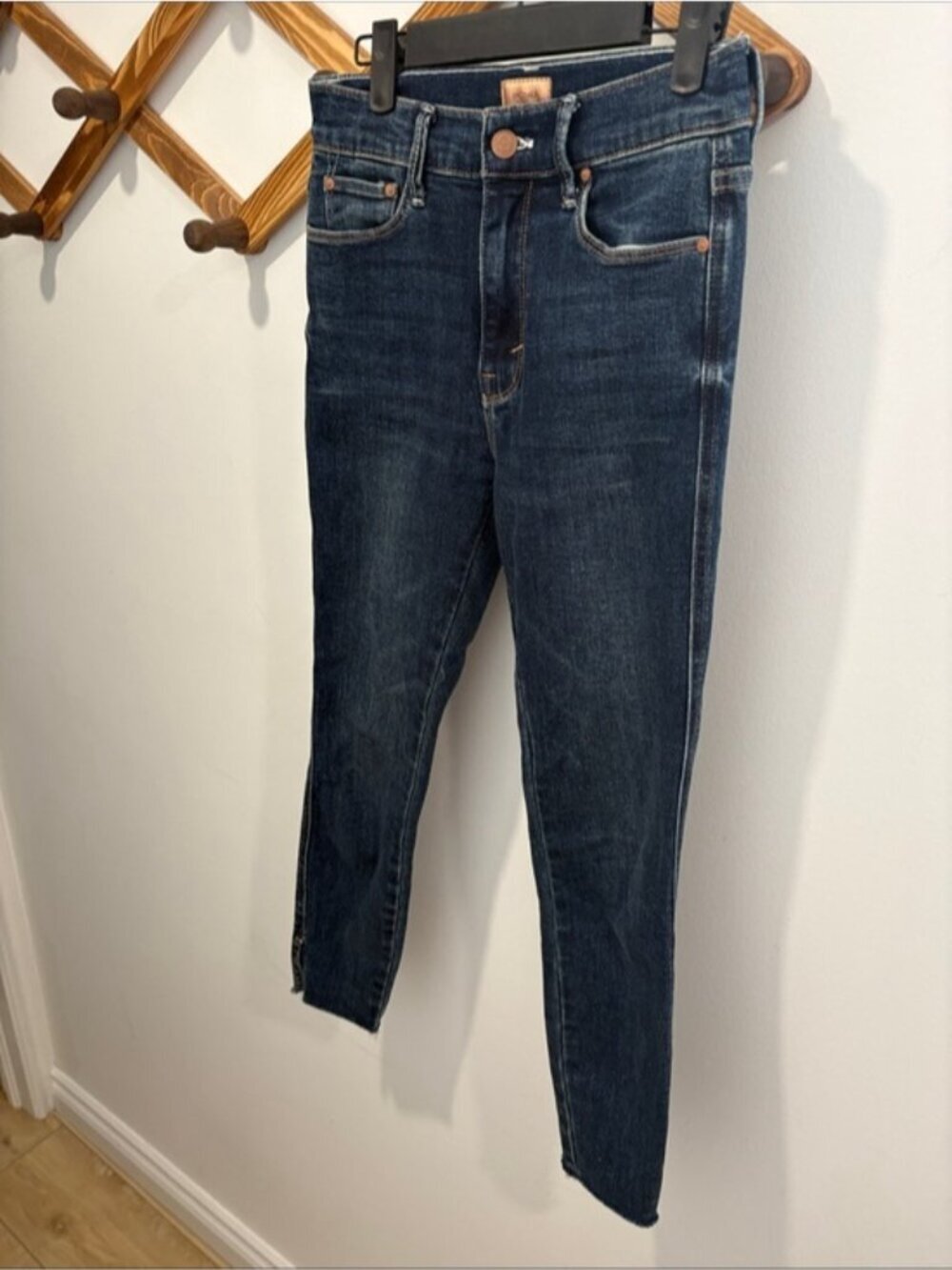 MOTHER JEANS- INSIDER ANKLE FREY - Picture 3 of 9